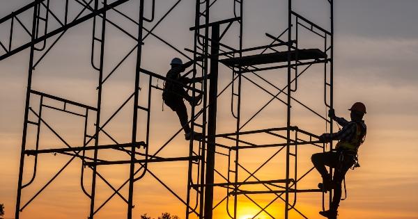 Cotney Construction Law - 3 Safety Tips for Working with Scaffolding
