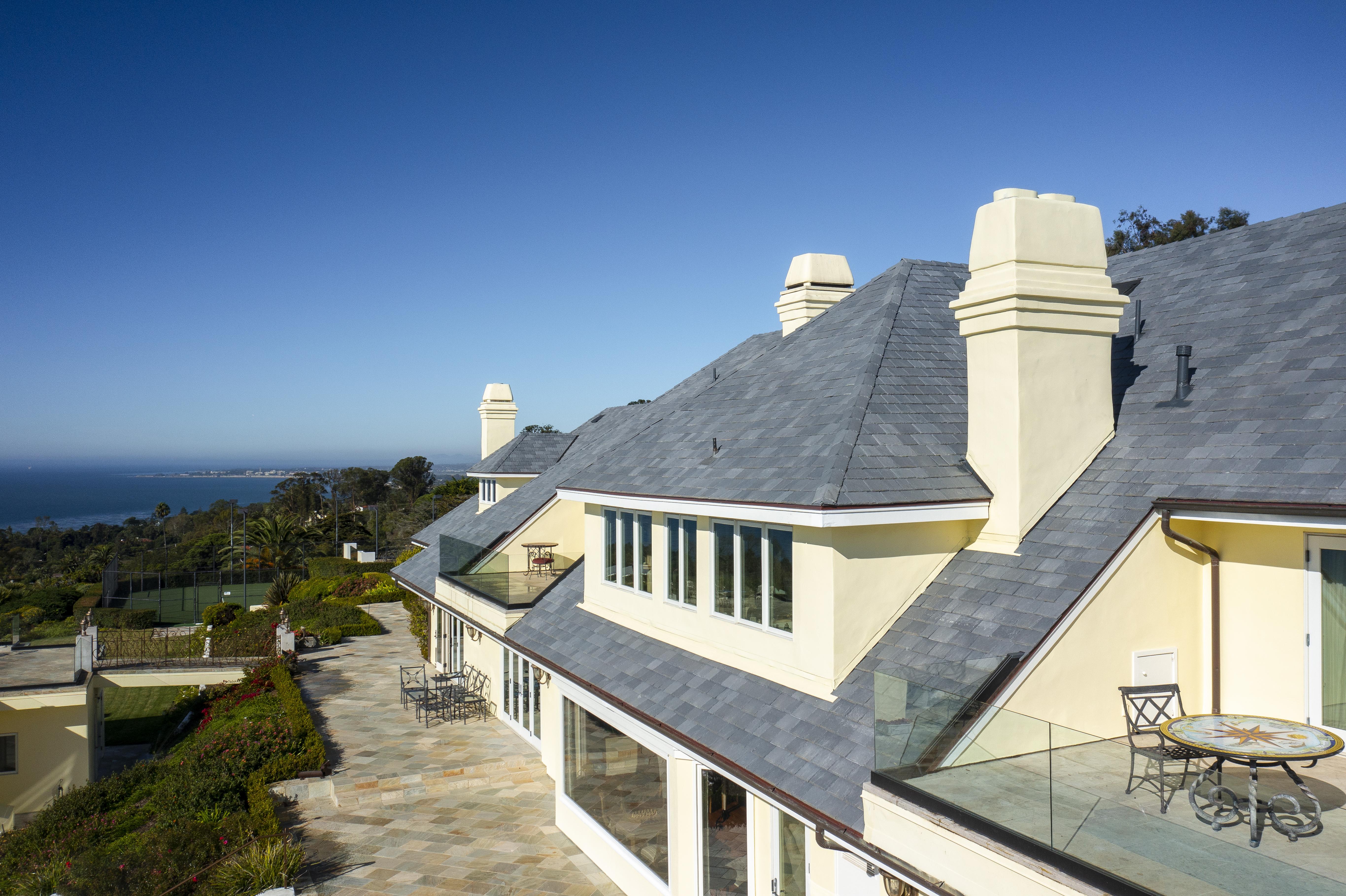 2021 POY - Action Roofing - Multi-Width - Castle Gray - Close Up